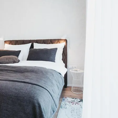 Grazios Luxusapartments Mit Dachterrasse Oder Garten, Kostenlose Parkplatze, E-tankstelle 2*