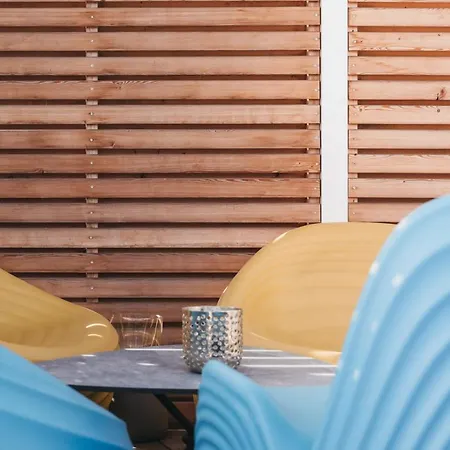 Grazios Luxusapartments Mit Dachterrasse Oder Garten, Kostenlose Parkplatze, E-tankstelle شقة فندقية 2*