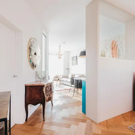 Grazios Luxusapartments Mit Dachterrasse Oder Garten, Kostenlose Parkplatze, E-tankstelle شقة فندقية 2*