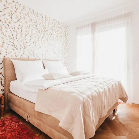 Grazios Luxusapartments Mit Dachterrasse Oder Garten, Kostenlose Parkplatze, E-tankstelle شقة فندقية 2*