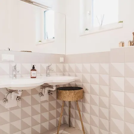 Grazios Luxusapartments Mit Dachterrasse Oder Garten, Kostenlose Parkplatze, E-tankstelle غراتس